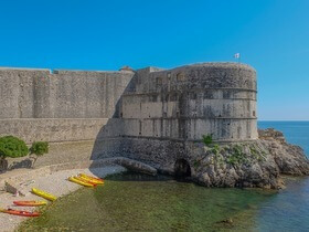ciottolini sotto le mura di Dubrovnik